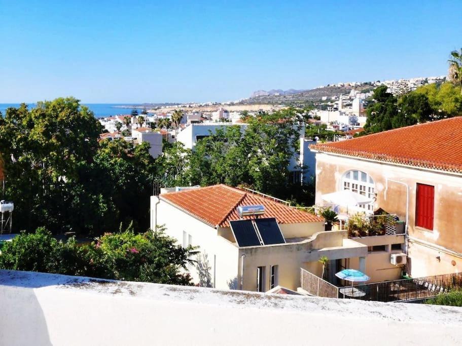 Chania Locals Rooftop Apartmán